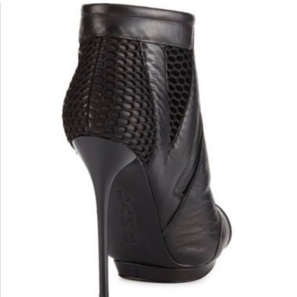 Lamb Brand New In Box - Picture 3 of 3